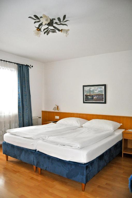 קולסאס Gaestehaus Pension Edelweiss חדר תמונה