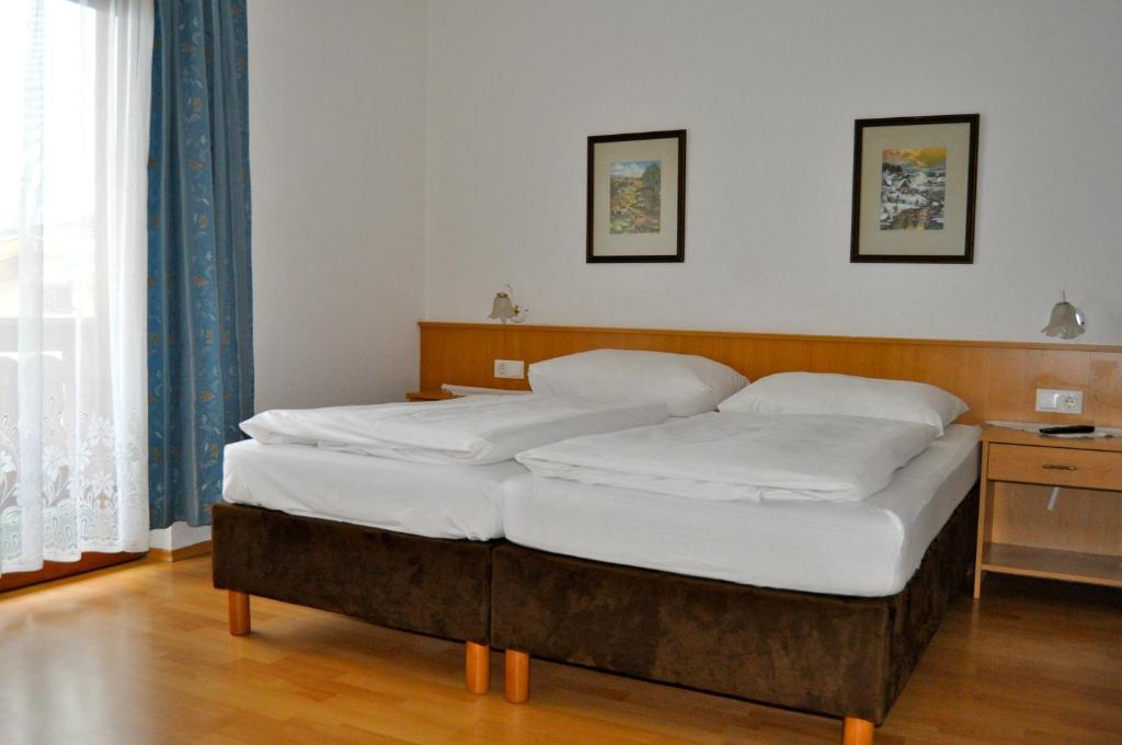 קולסאס Gaestehaus Pension Edelweiss חדר תמונה